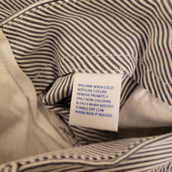 Southern Tide womans gray/white stripped shorts - Picture 3 of 6